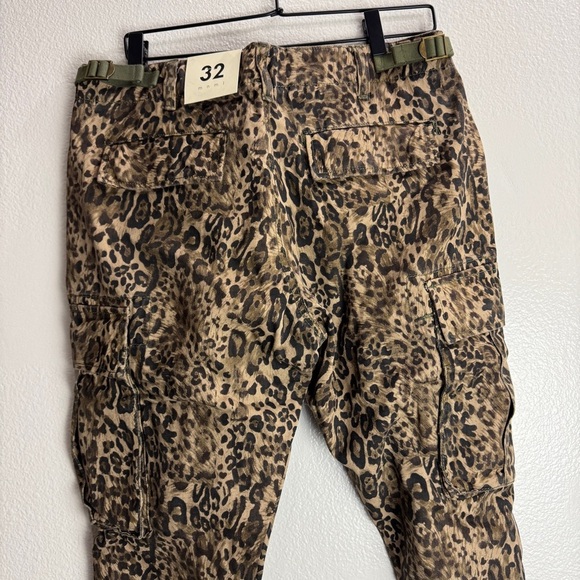 MNML Leopard Vintage Denim Cargo Flare Pants Size 32 - Picture 5 of 10